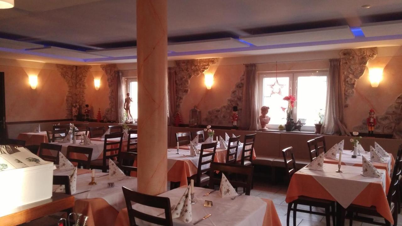 Hotel-Restaurant Zum Baumle Süßen Esterno foto